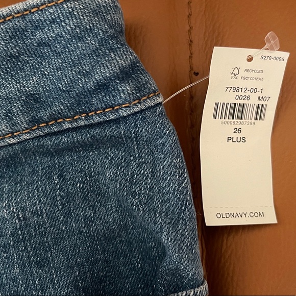 Mid-Rise Boyfriend Cut-Off Jean Shorts 5” Inseam - Picture 2 of 3